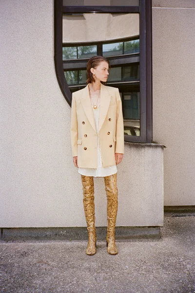 Look 11